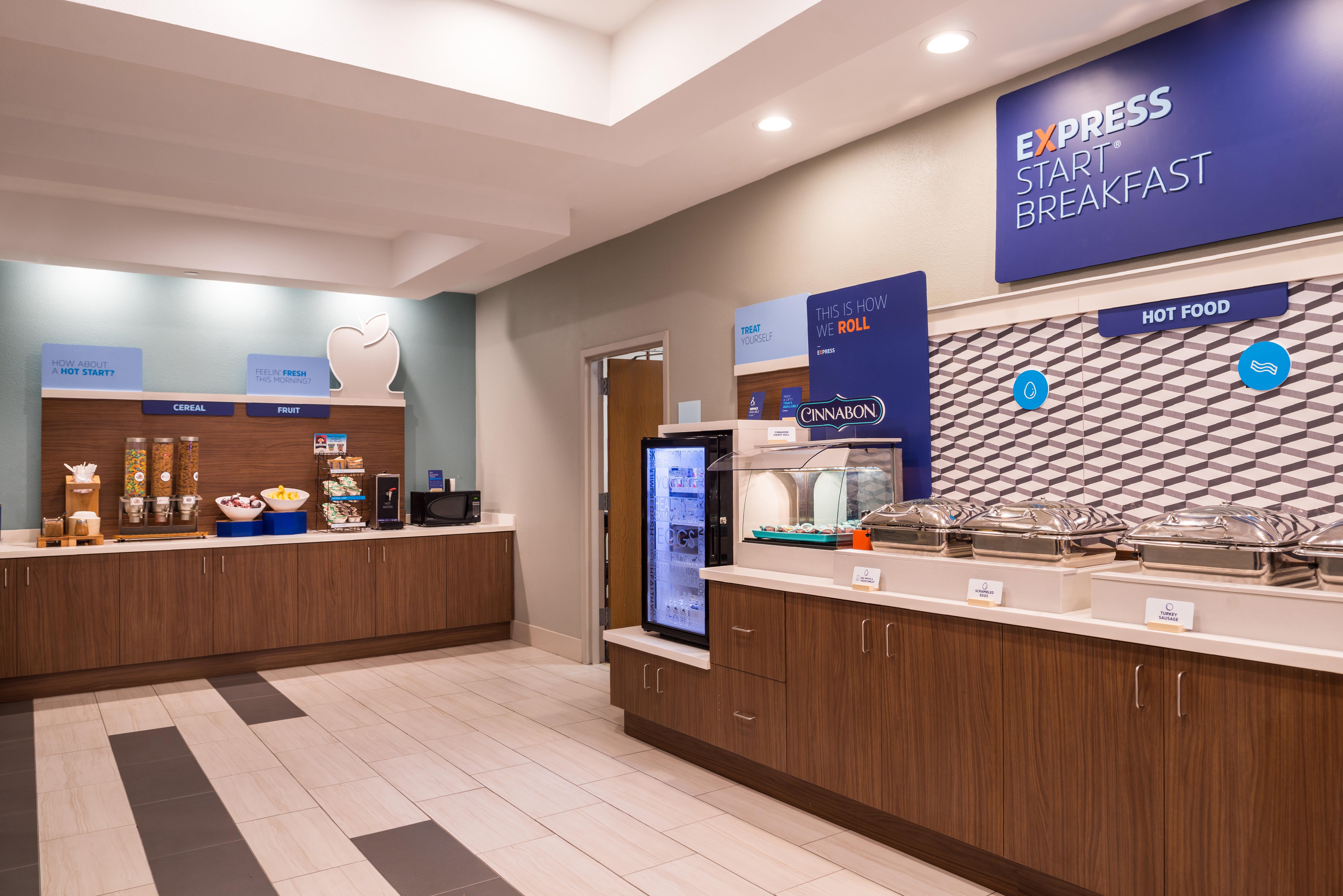 Hotel Express & Tampa-anderson Road-veterans Exp By Ihg West Chase