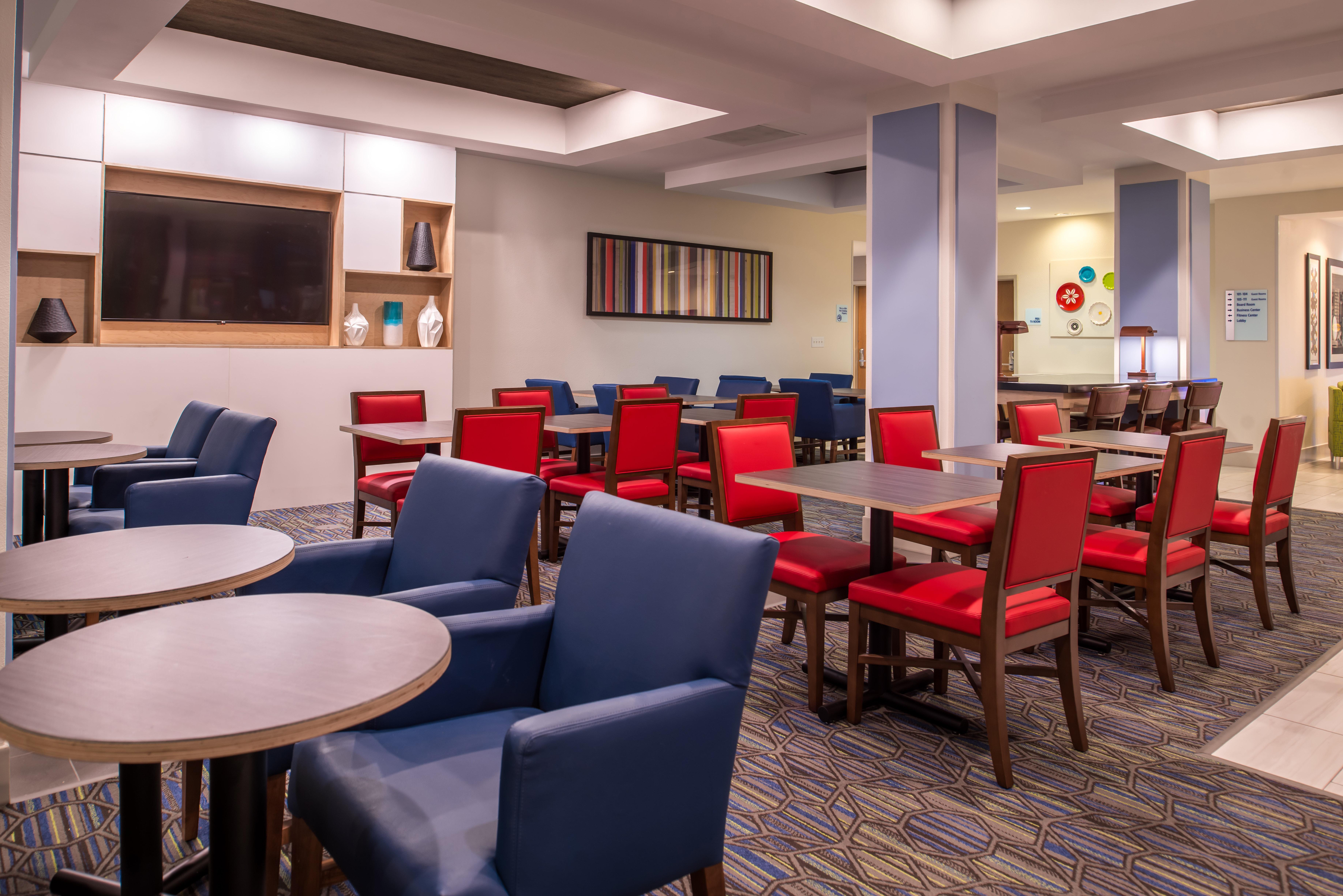 Holiday Express & Tampa-anderson Road-veterans Exp By Ihg