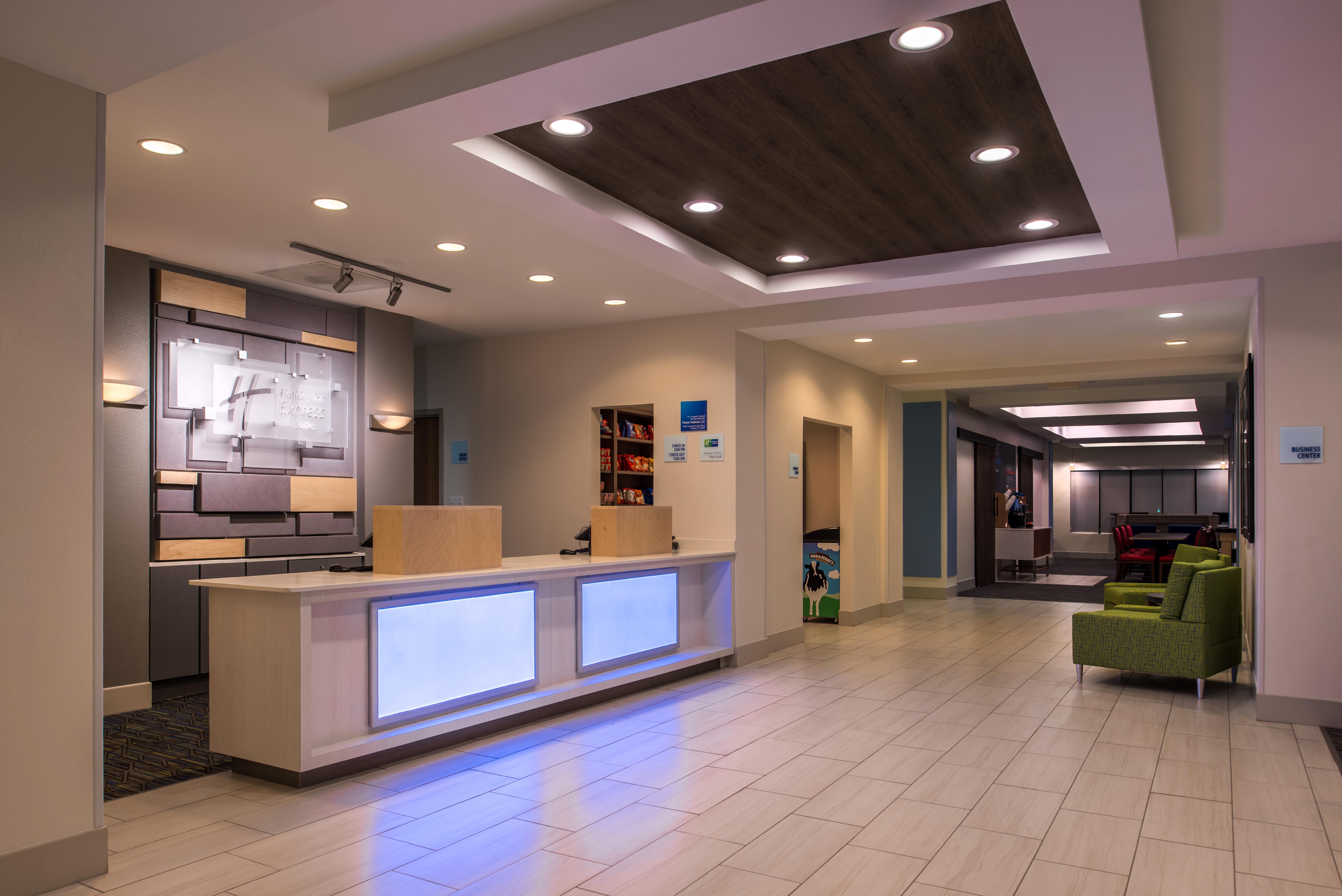 Holiday Express & Tampa-anderson Road-veterans Exp By Ihg