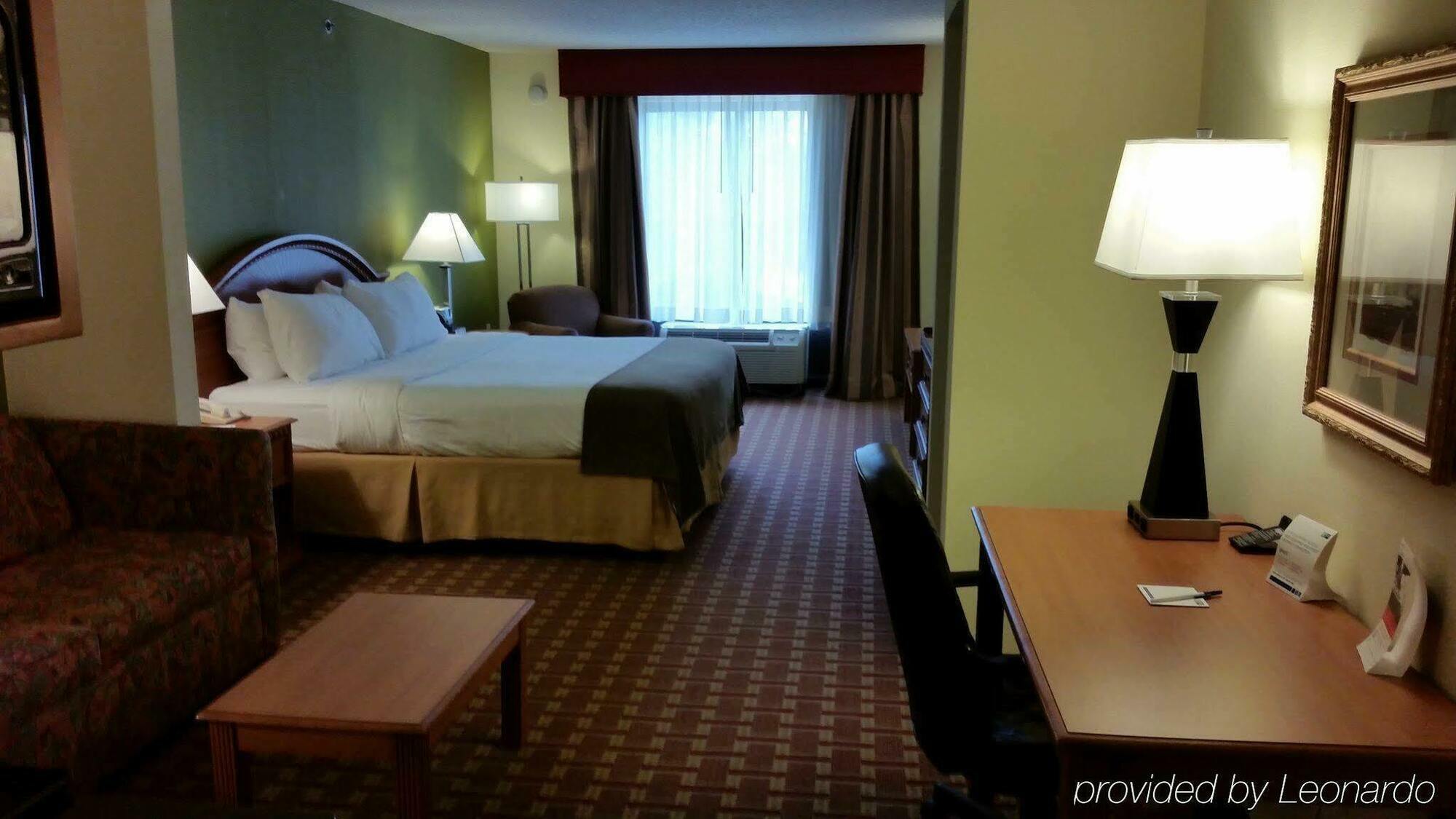 Holiday Express & Tampa-anderson Road-veterans Exp By Ihg Tampa