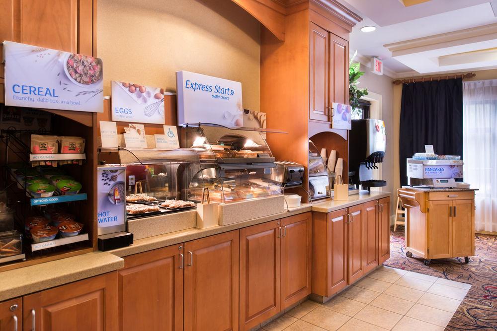 Hotel Express & Tampa-anderson Road-veterans Exp By Ihg 2*