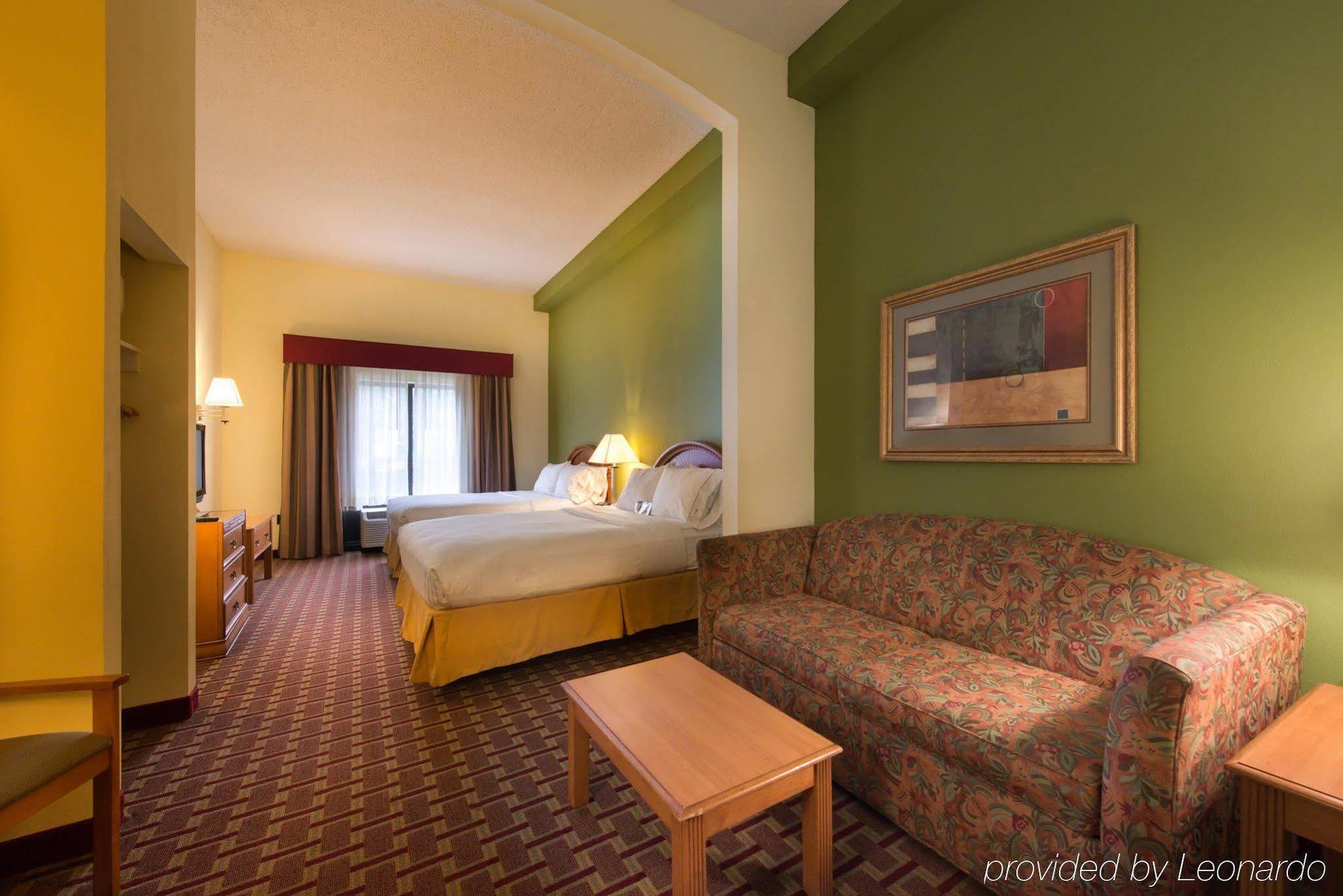 Express & Tampa-anderson Road-veterans Exp By Ihg